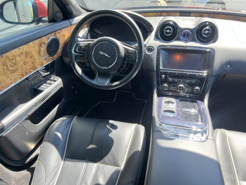 2011 JAGUAR XJ