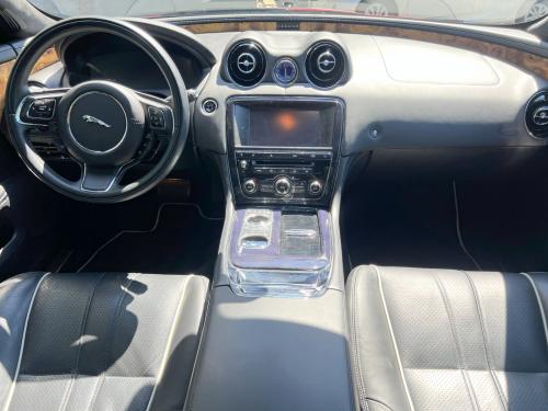 2011 JAGUAR XJ