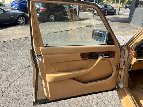 1985 Mercedes-Benz 380 - Photo 14