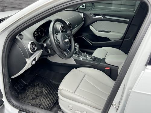 2016 AUDI A3 Sportback e-tron Premier