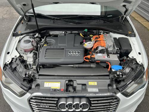 2016 AUDI A3 Sportback e-tron Premier