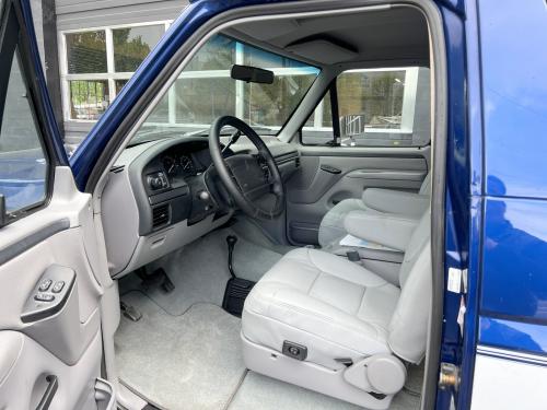 1996 FORD Bronco XLT